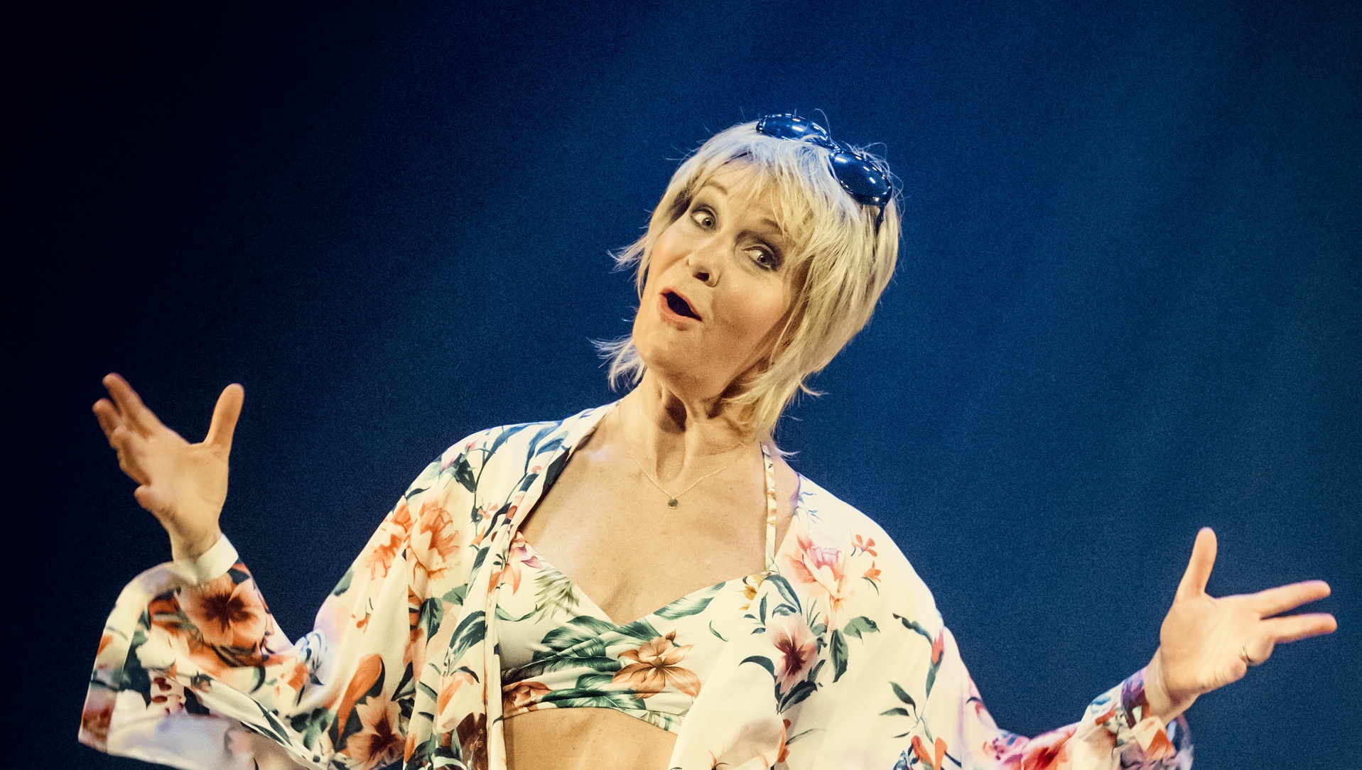 Succé! Maria Lundqvist förlänger succéföreställningen "Shirley Valentine” på Lorensbergsteatern, nypremiär våren 2018!